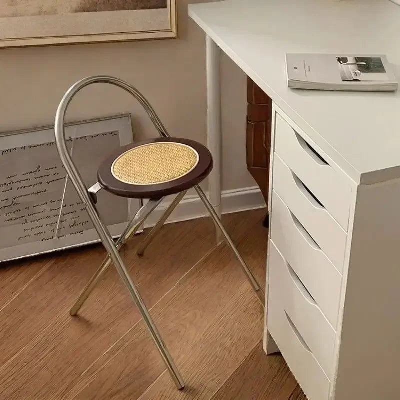 Durable and foldable retro backrest dining chair