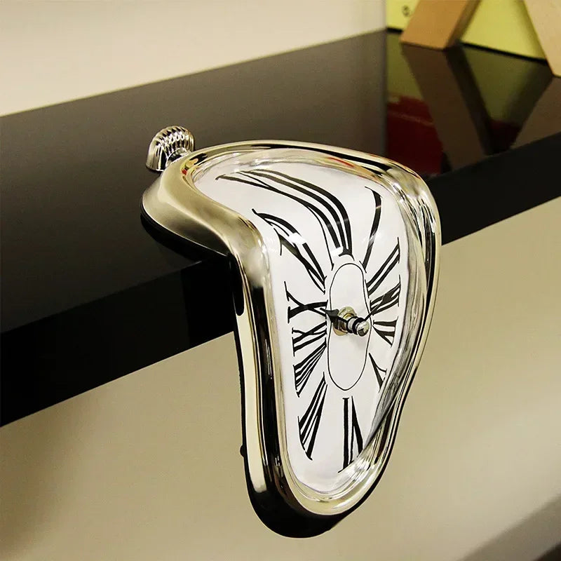 2024 New Novel Surreal Melting Distorted Wall Clocks Surrealist Salvador Dali Style Wall Decoration Home Garden Clock
