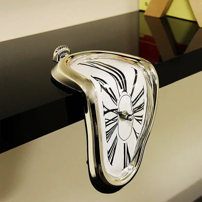 2024 New Novel Surreal Melting Distorted Wall Clocks Surrealist Salvador Dali Style Wall Decoration Home Garden Clock