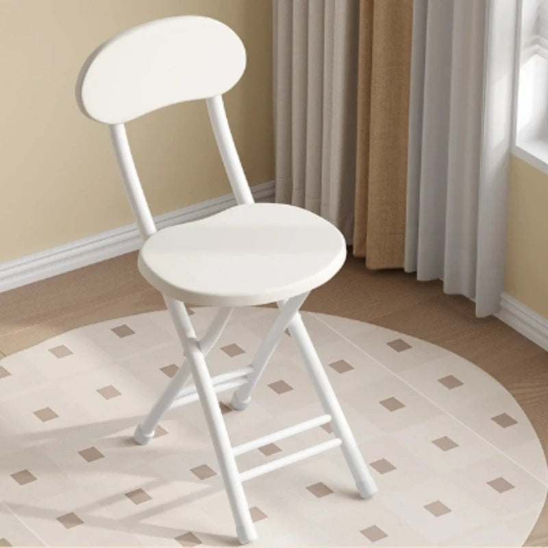 Classic Style Folding Chair with Oval Seat Portable
