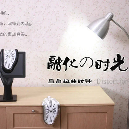 2024 New Novel Surreal Melting Distorted Wall Clocks Surrealist Salvador Dali Style Wall Decoration Home Garden Clock